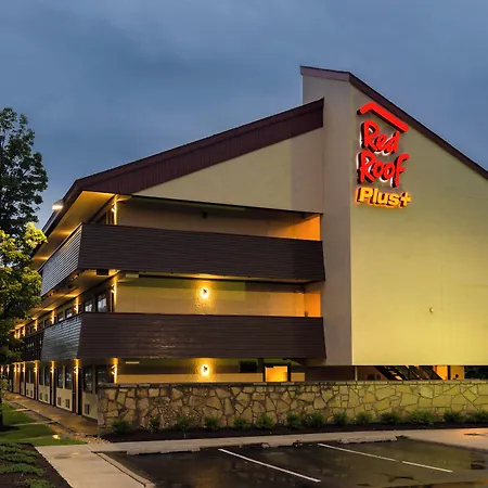 Red Roof Inn Plus+ Chicago - Willowbrook