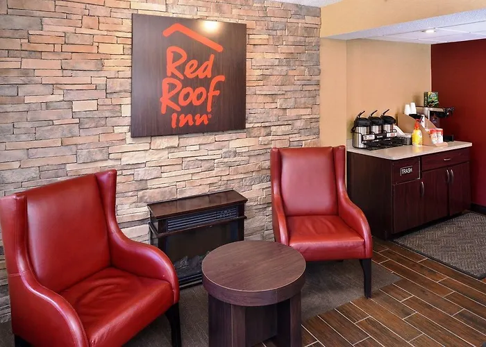 Hotel Red Roof Plus+ Chicago -