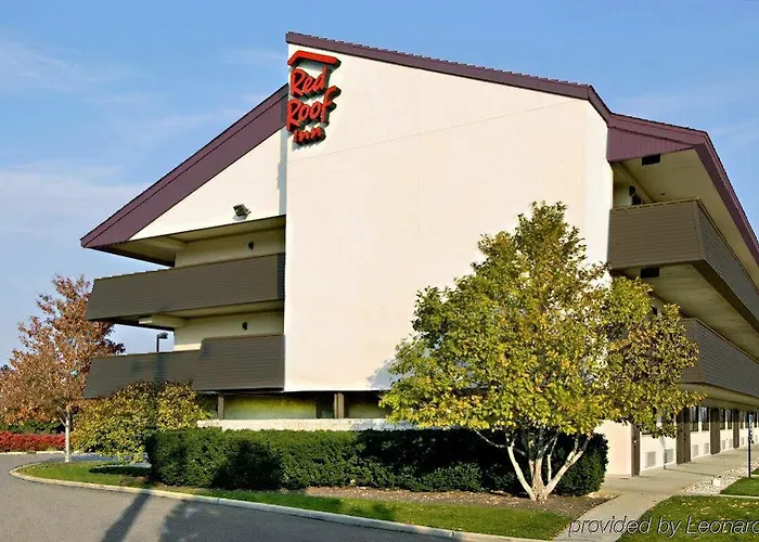 Hotel Red Roof Plus+ Chicago - 3*